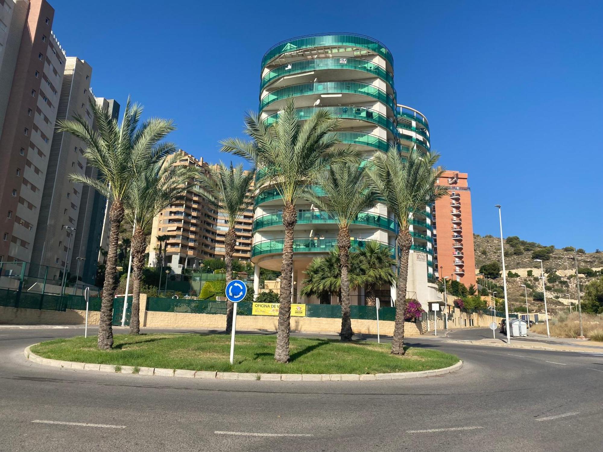 Benidorm Con Piscina En La Playa Apartment *
